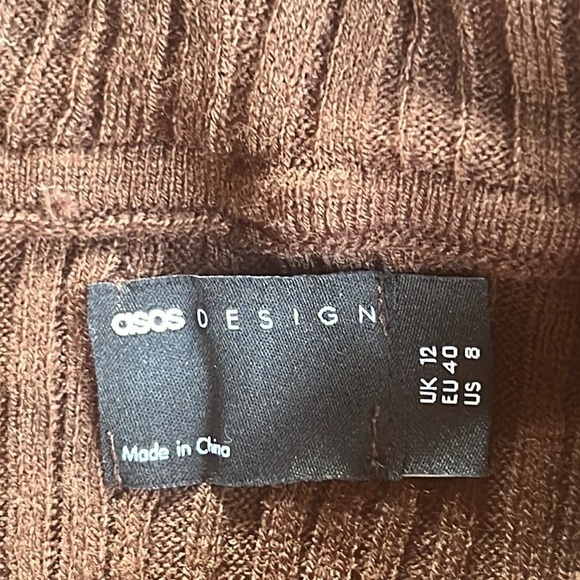 ASOS Design Off Shoulder Sweater - Picture 8 of 10